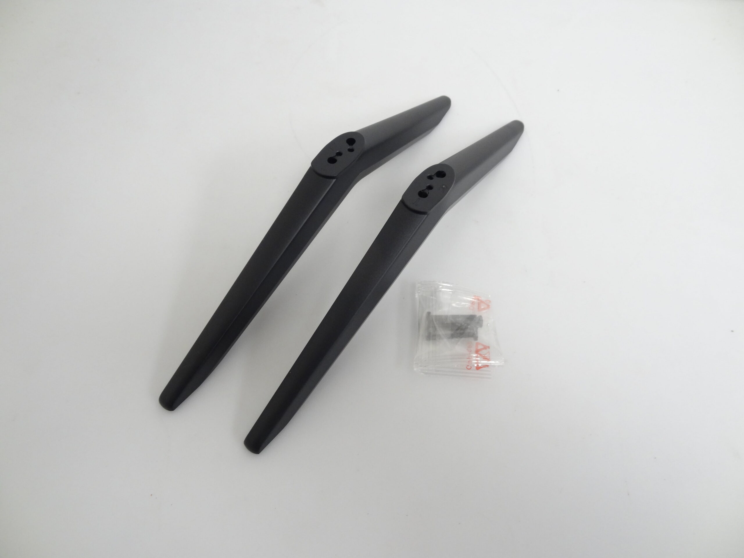 NEW TCL 65S434 65S431 Stand Legs w/Screws(68-642070 / 68-769230)(65V82)